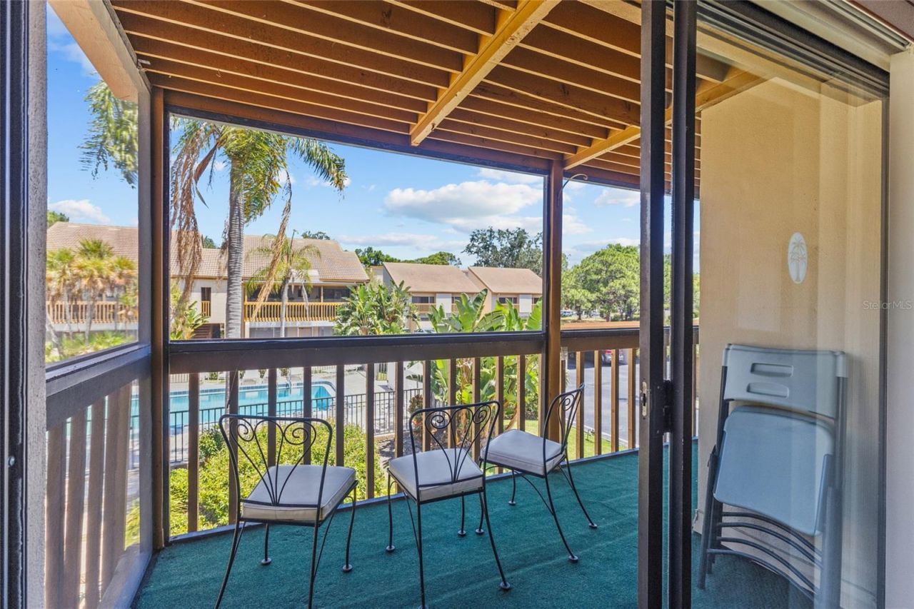 3033 Willow Green, Unit 10, Sarasota, FL 34235 Photo