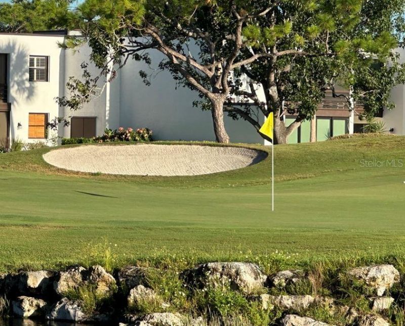 3033 Willow Green, Unit 10, Sarasota, FL 34235 Photo