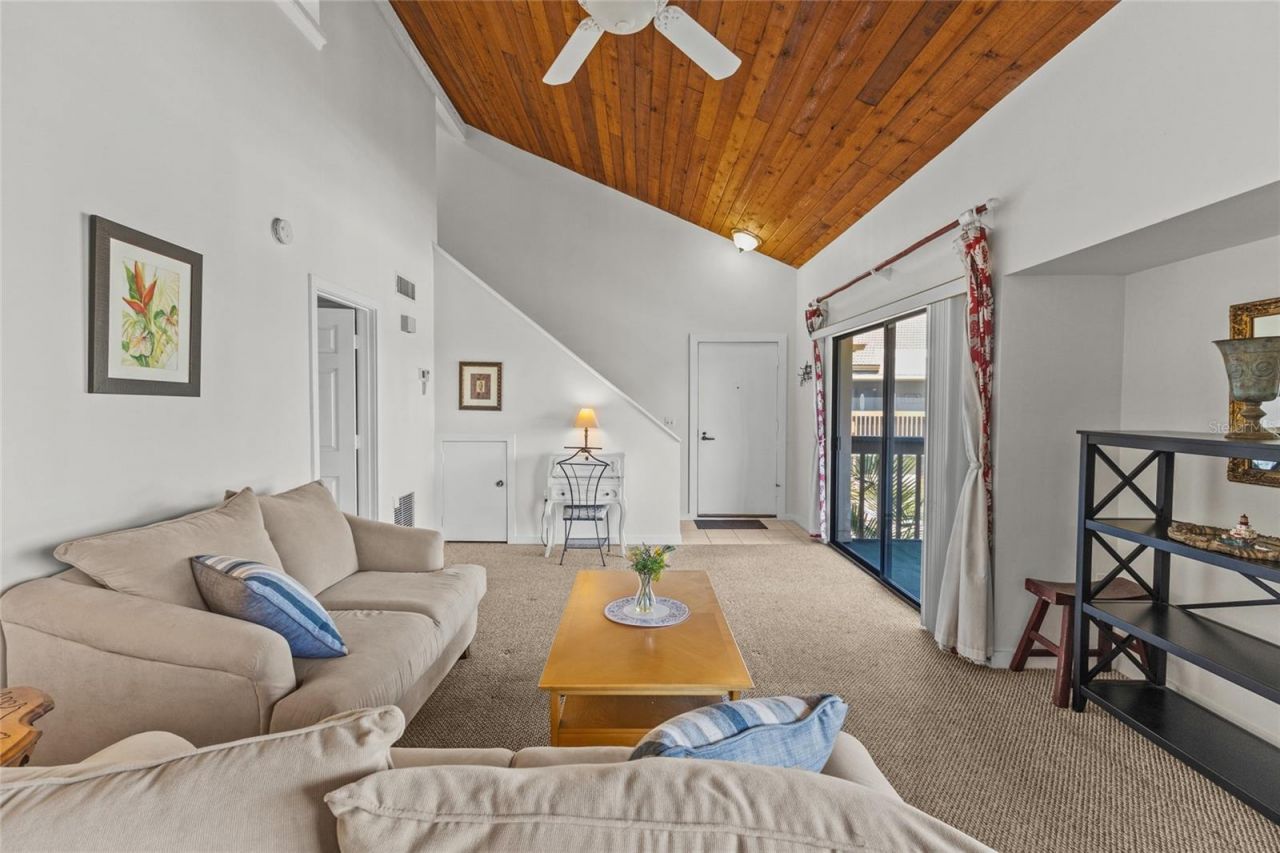 3033 Willow Green, Unit 10, Sarasota, FL 34235 Photo