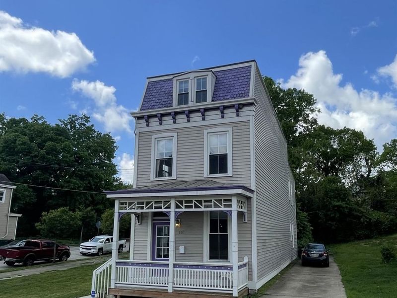 603 Hawthorne Avenue, Cincinnati, OH 45205 Photo 2