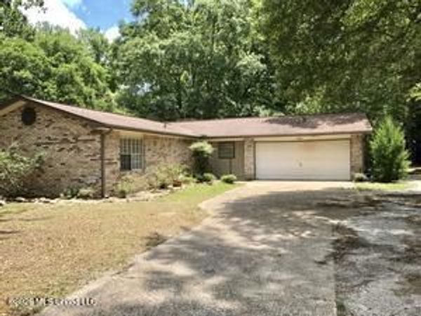 8812 Ferry Point Road, Gautier, MS 39553
