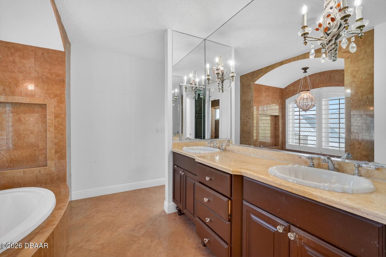 70 Riverside Drive, Ormond Beach, FL 32176 Photo