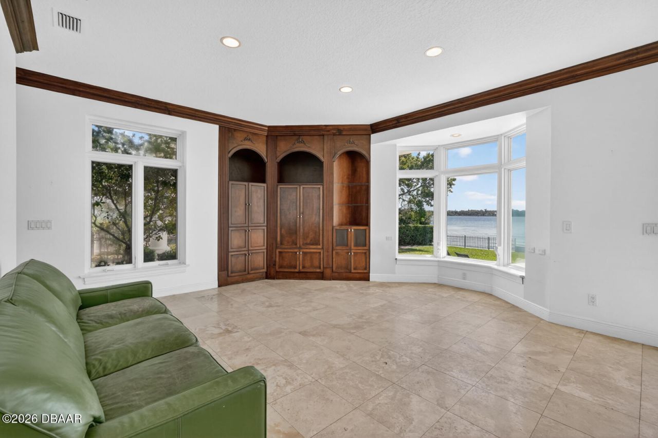 70 Riverside Drive, Ormond Beach, FL 32176 Photo