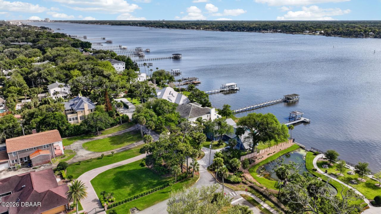 70 Riverside Drive, Ormond Beach, FL 32176 Photo