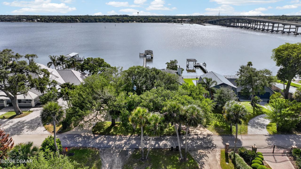 70 Riverside Drive, Ormond Beach, FL 32176 Photo