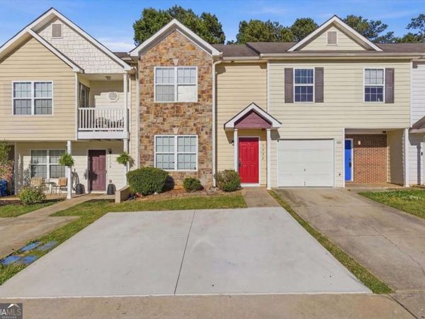 1732 Old Dogwood, Jonesboro, GA 30238