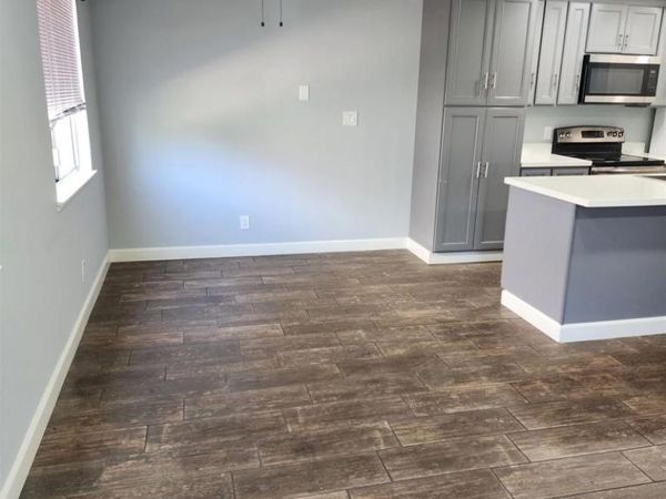 4985 N Holt Ave, Fresno, CA 93705
