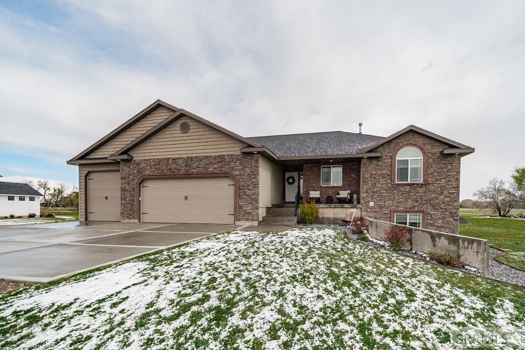 440 N 3846 E, Rigby, ID 83442 Main Photo