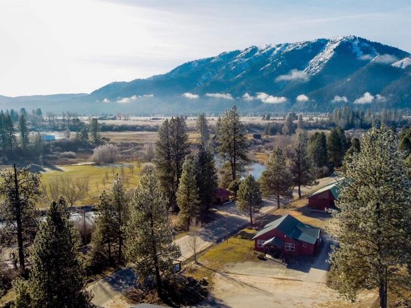 609 S Middlefork Rd, Garden Valley, ID 83622