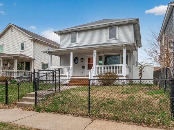 667 Aurora Avenue, Saint Paul, MN 55104