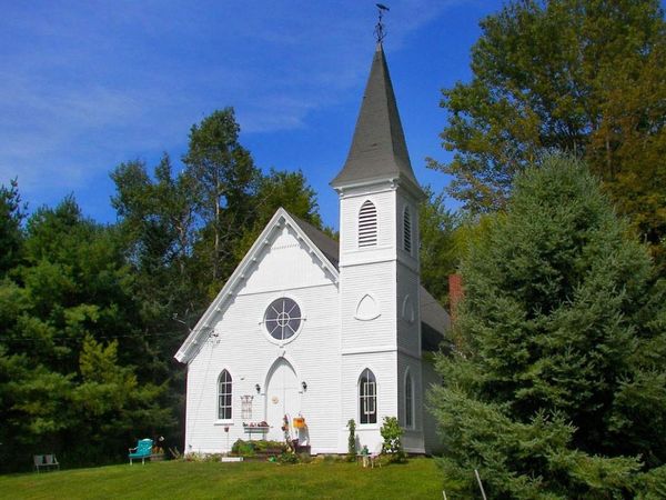1919 VT Route 100, Readsboro, VT 05350