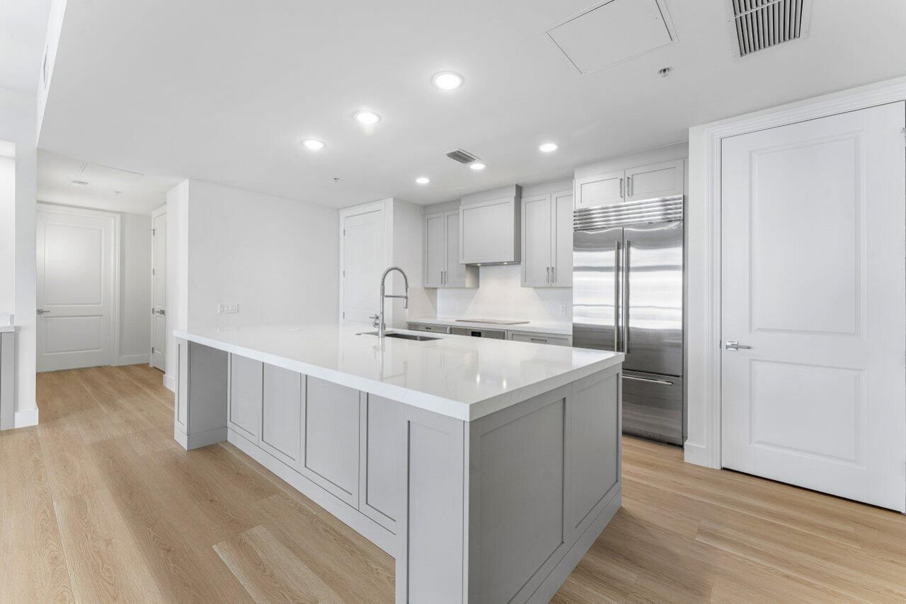 182 Lake Drive, Unit 5-101, Palm Beach Shores, FL 33404 Photo