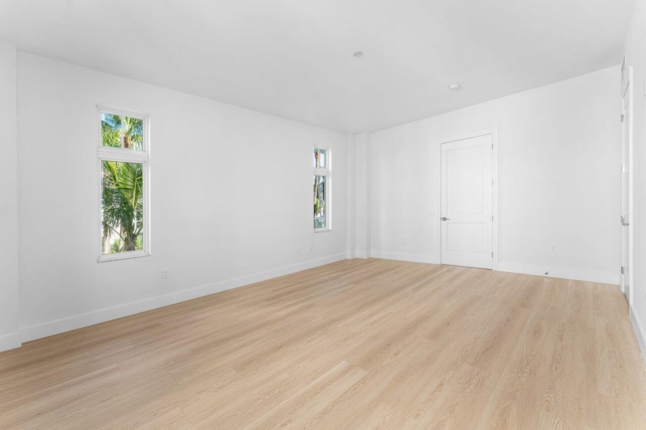 182 Lake Drive, Unit 5-101, Palm Beach Shores, FL 33404 Photo