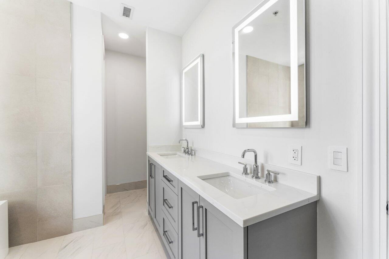 182 Lake Drive, Unit 5-101, Palm Beach Shores, FL 33404 Photo