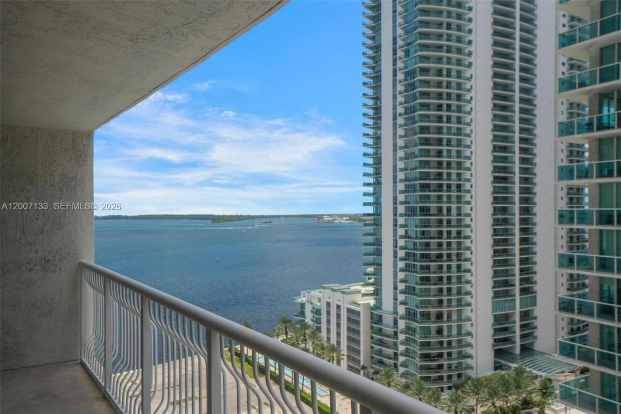 1200 Brickell Bay Dr, Unit 1907, Miami, FL 33131 Photo