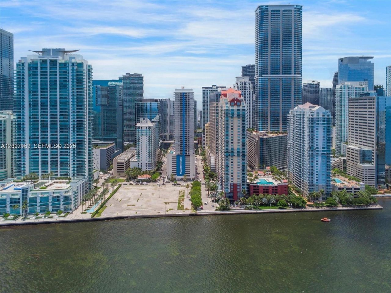 1200 Brickell Bay Dr, Unit 1907, Miami, FL 33131 Photo