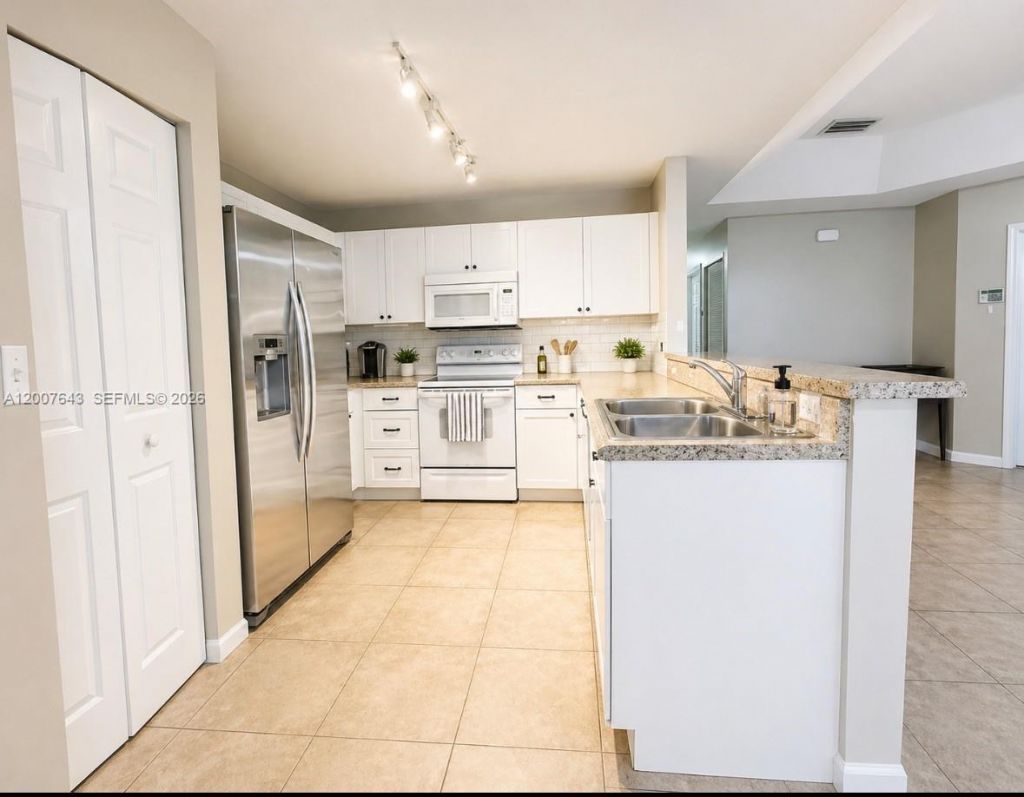 9312 NW 54th St, Unit 9312, Sunrise, FL 33351 Photo