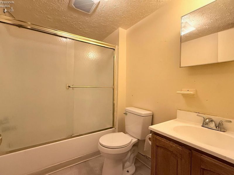 2017 Carr, Sandusky, OH 44870 Photo 14