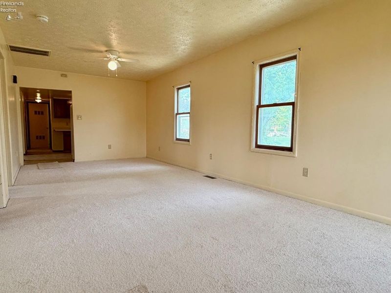 2017 Carr, Sandusky, OH 44870 Photo 7