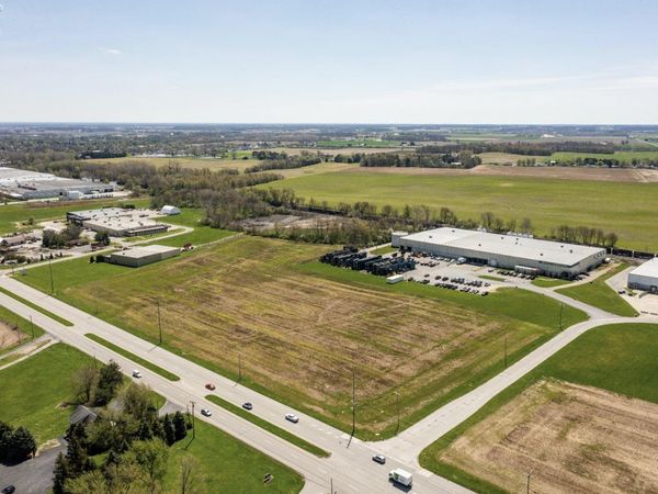 1085 W Main Street, Bellevue, OH 44811