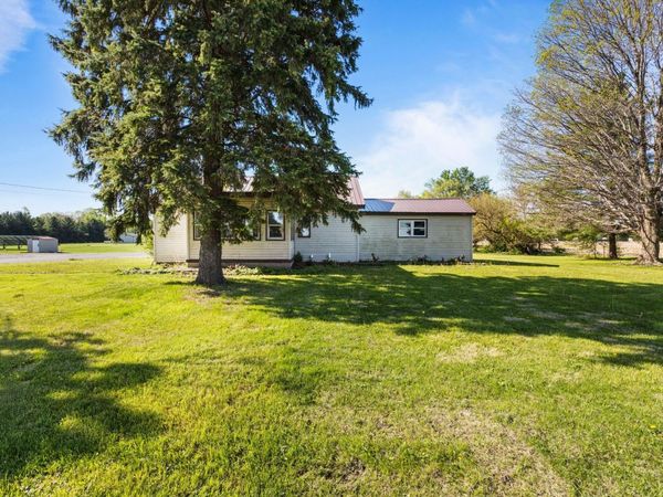 9032 US Route 150 , Oakwood, IL 61858