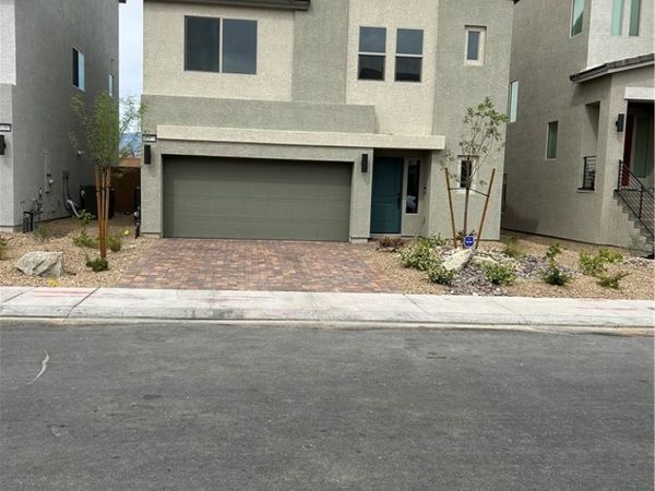 10379 S Bronco Street , Las Vegas, NV 89141