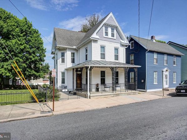 54 CLAYTON AVENUE, WAYNESBORO, PA 17268