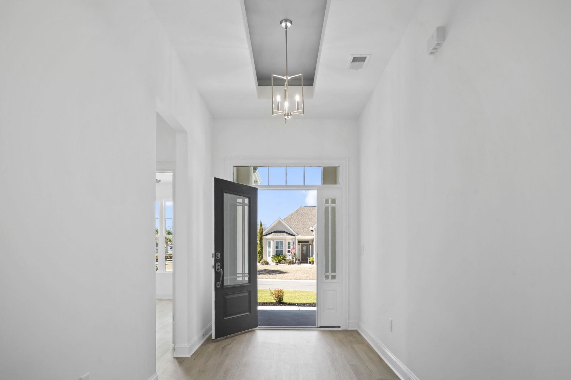600 Barona Dr.  Photo 4