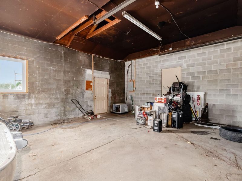 43 E Columbus Street , Lithopolis, OH 43136 Photo 27