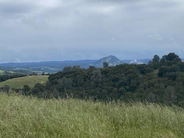 Cloward Dr, Valley Springs, CA 95252