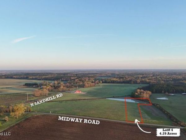 Midway Road, Lena, MS 39094