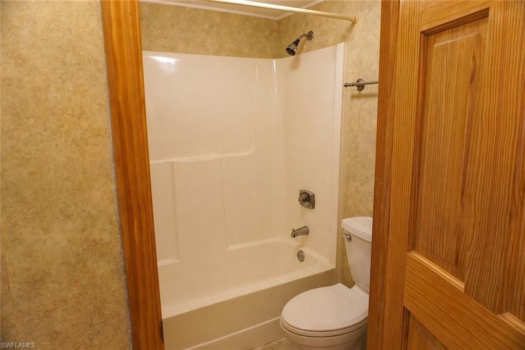 7410 Lake Breeze Dr, Unit 307, Fort Myers, FL 33907 Photo