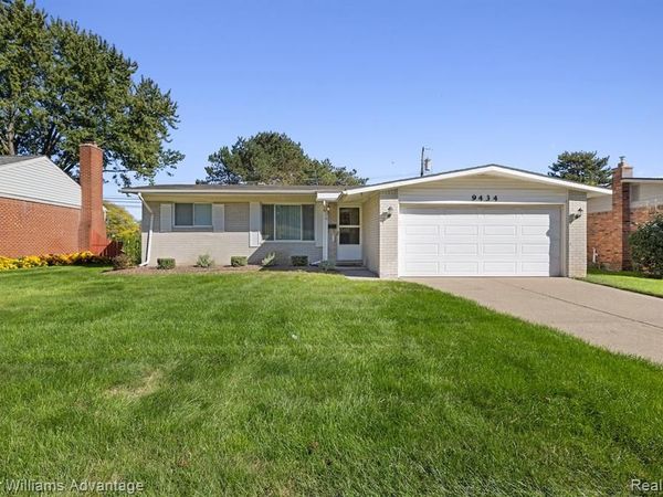 9434 PATTON Street , Livonia, MI 48150