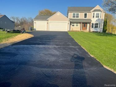 9440 Apple Court, Tyrone Twp, MI 48430