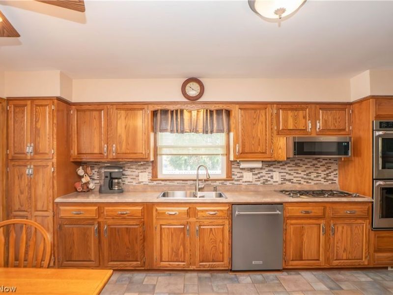 2139 Daniels Avenue, Akron, OH 44312 Photo 15