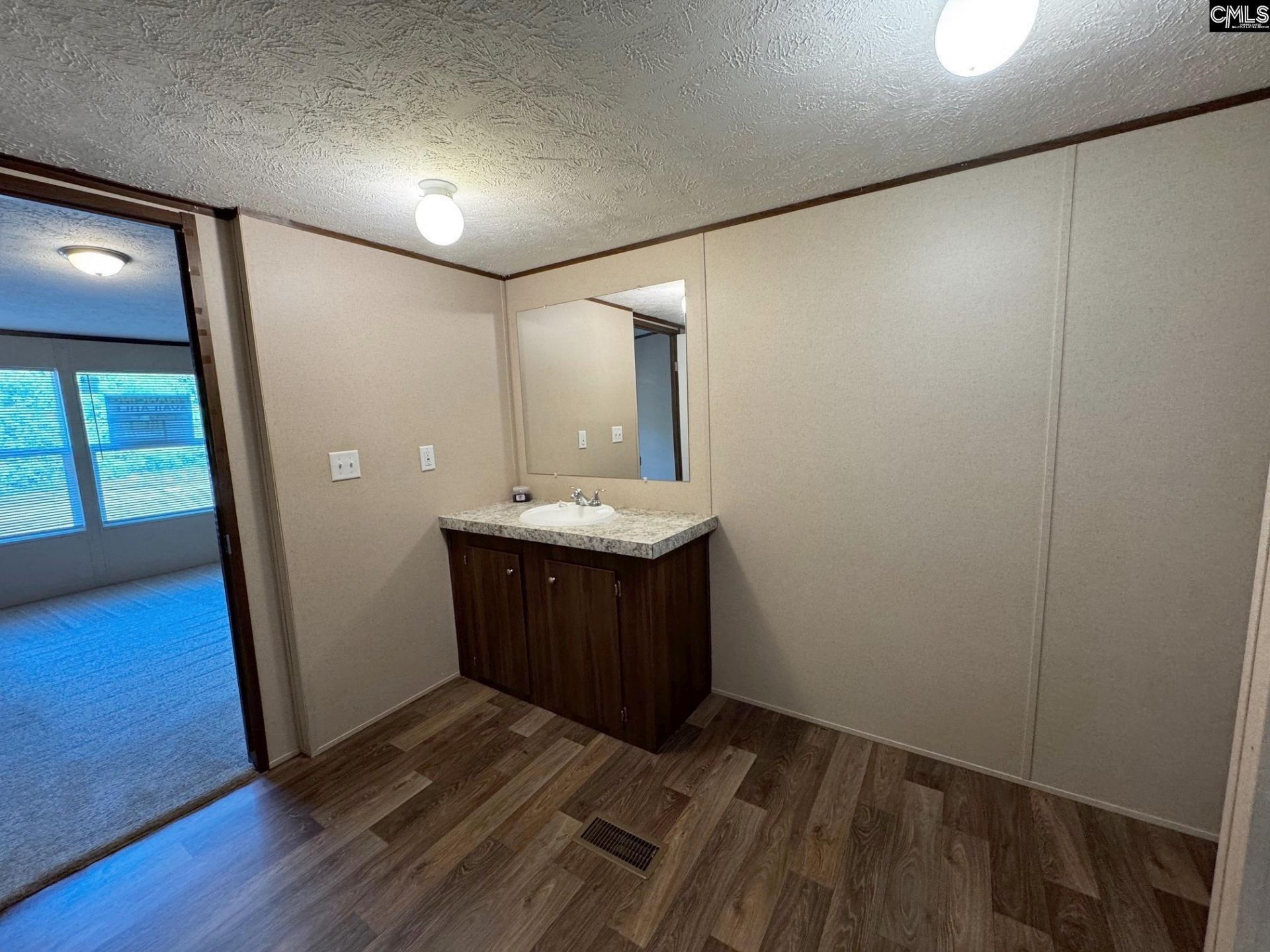 247 S Dixie Road Photo 25