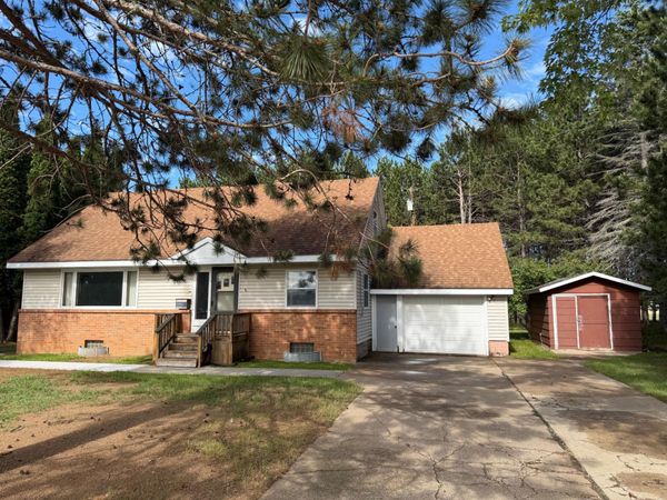 17 Ash Boulevard, Babbitt, MN 55706
