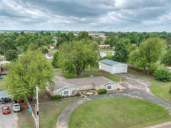 508 E Main St, Tuttle, OK 73089