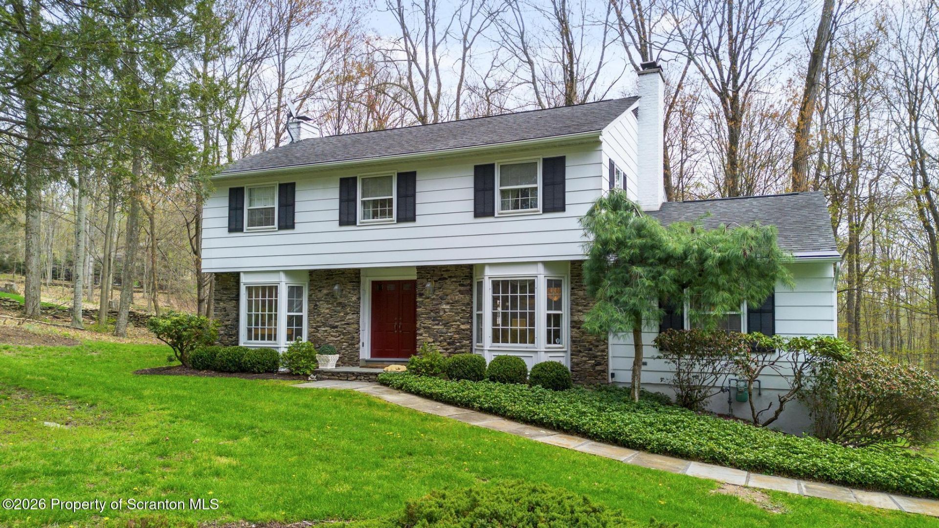 202 Woodlea Road Glenburn, PA 18414