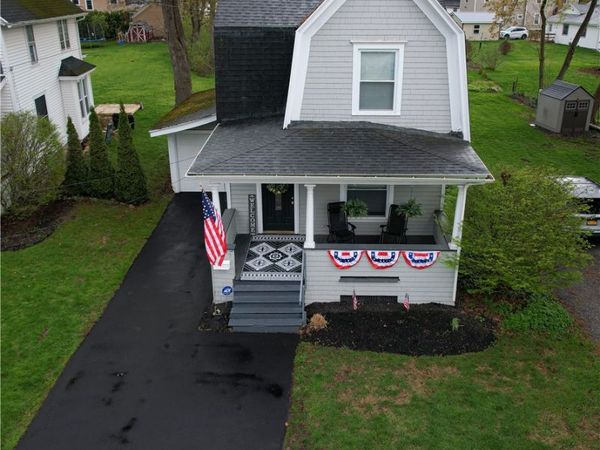 4 Lincoln Avenue , Le Roy, NY 14482