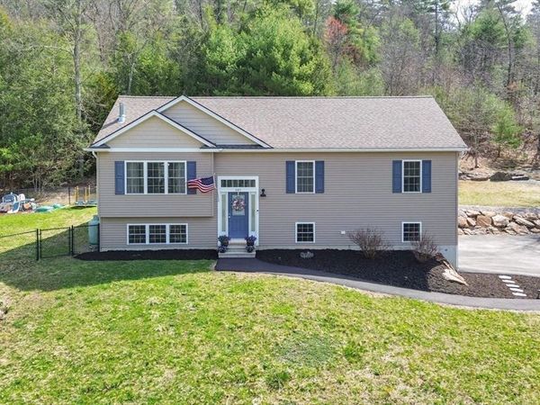 301 Podunk Rd, East Brookfield, MA 01515