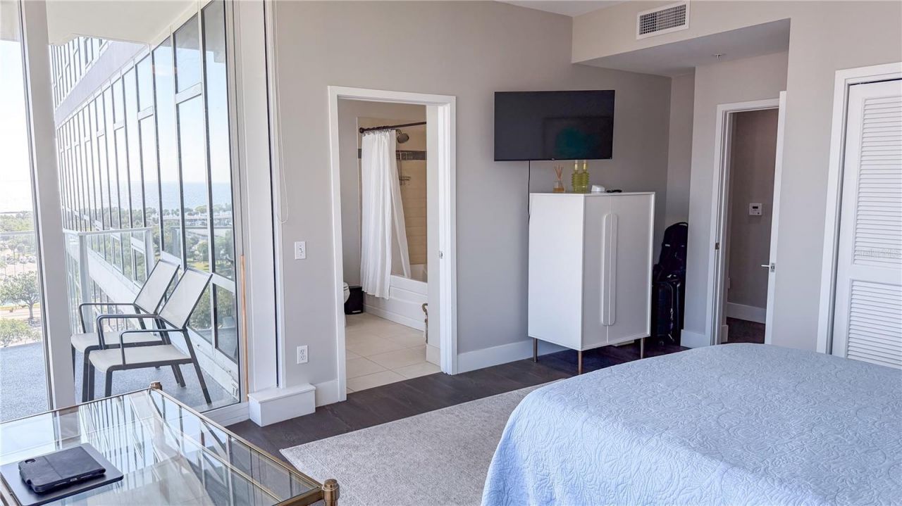 175 1st Street S, Unit 1108, Saint Petersburg, FL 33701 Photo
