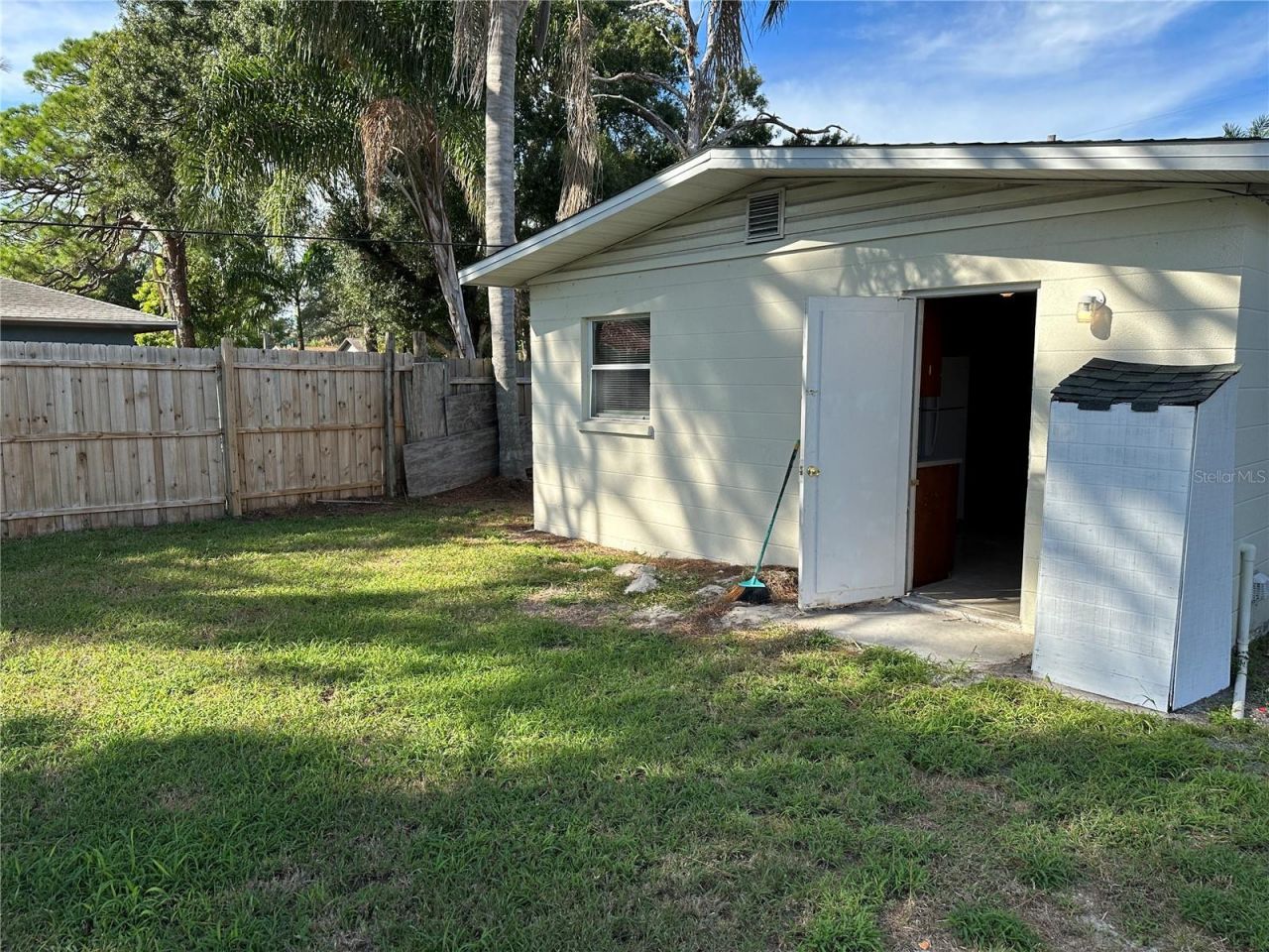 2002 20th Street W, Unit B, Bradenton, FL 34205 Photo
