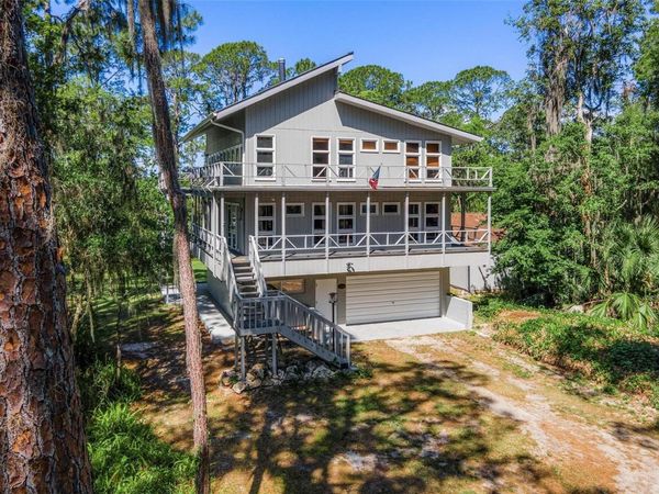7373 CIRCLE DRIVE, LADY LAKE, FL 32159