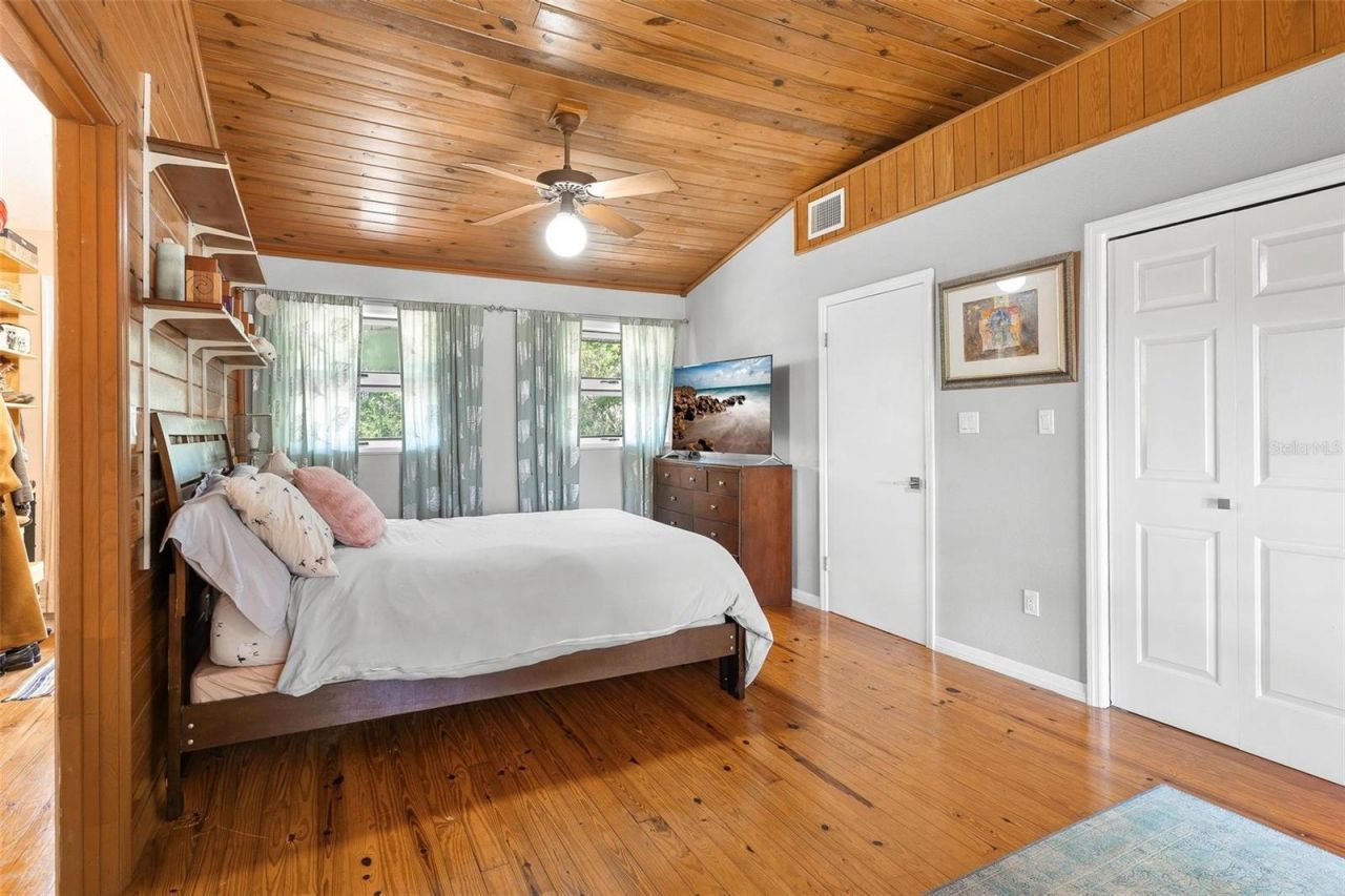 7373 Circle Drive, Lady Lake, FL 32159 Photo