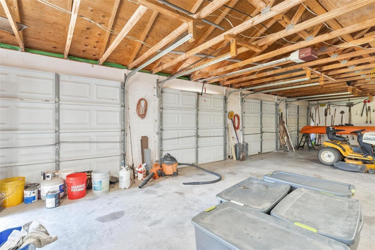 7373 Circle Drive, Lady Lake, FL 32159 Photo