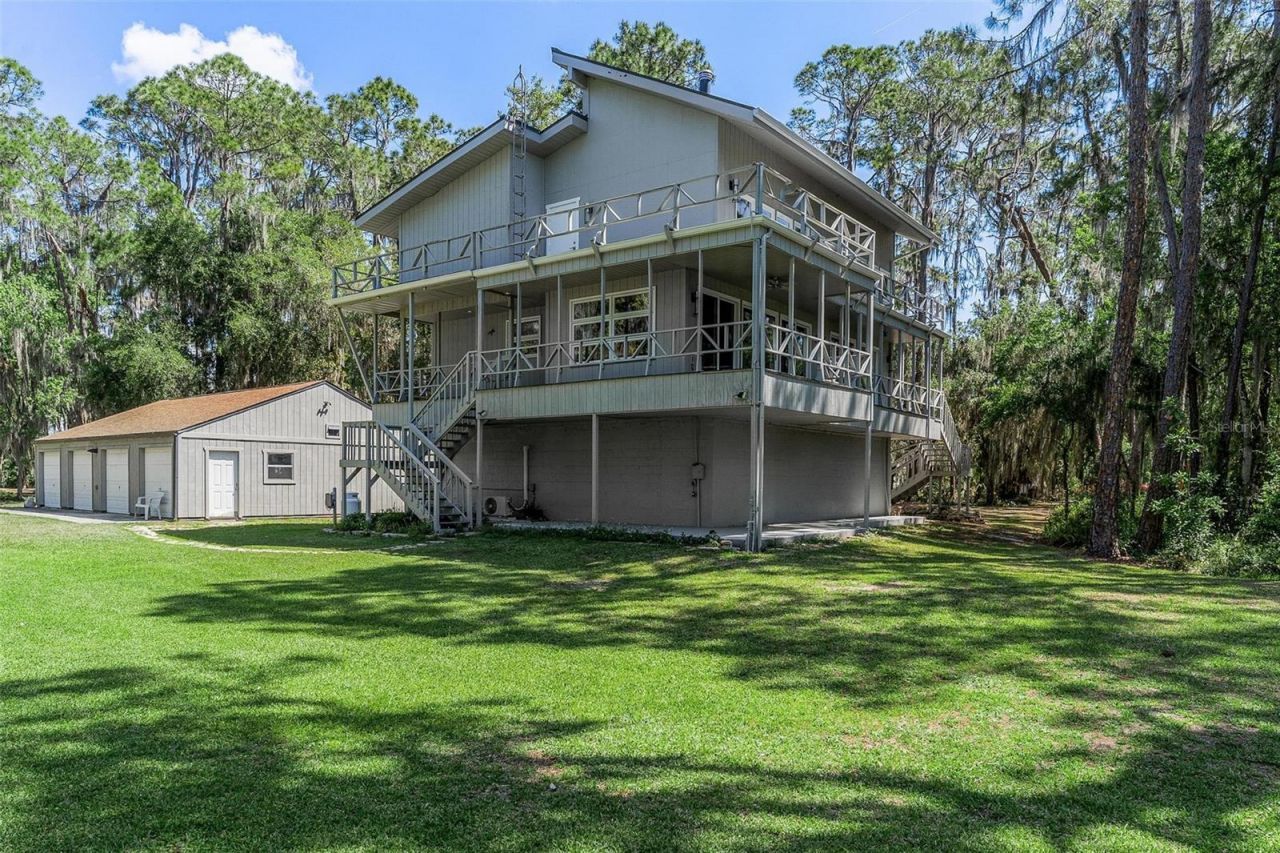 7373 Circle Drive, Lady Lake, FL 32159 Photo