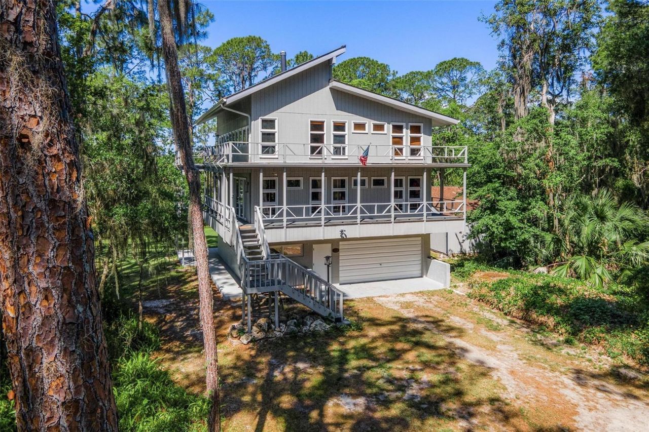 7373 Circle Drive, Lady Lake, FL 32159 Photo