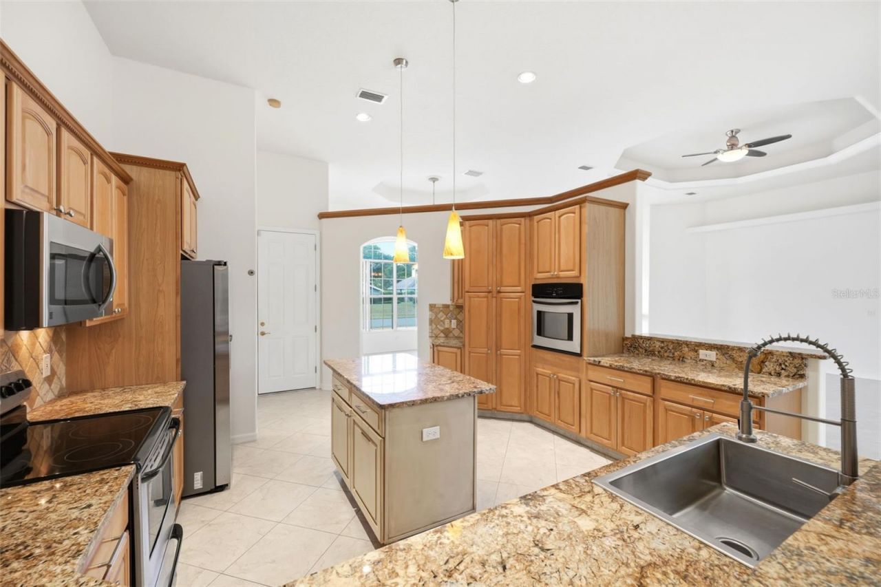 130 Linder Drive, Homosassa, FL 34446 Photo
