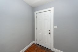 2617 Wye Lane photo 4